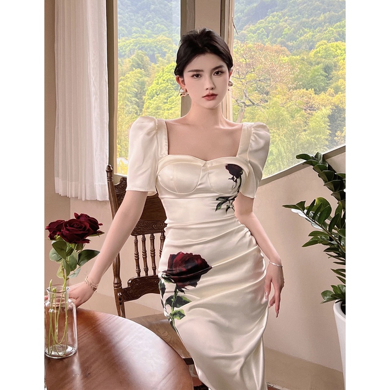 Mini Dress Bahasa Perancis High-End Lengan Pendek Gaun Wanita Musim Panas Leher Persegi Lengan Puff