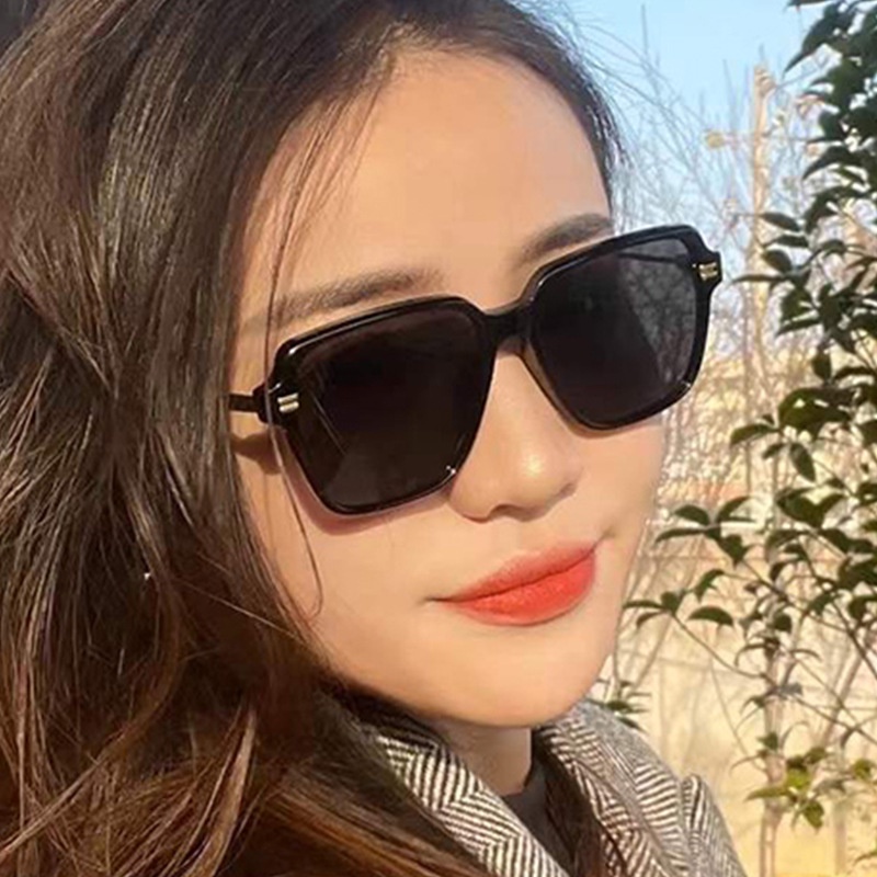 Kacamata Hitam Bingkai Persegi Untuk Pria Dan Wanita
