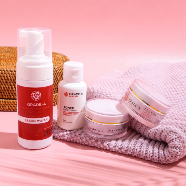 kylie matte liquid foundation