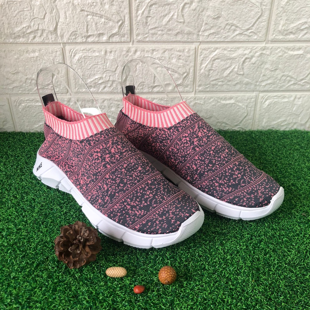 sepatu RAJUT KAOS KAKI 3 jogging cewek sepatu sport wanita terlaris olahraga termurah terbaru Women Shoes Sepatu Wanita Kerja Sepatu Wanita Sneaker Running Fashion Shoes Bahan Rajut   Sepatu Sneakers Pria Wanita Sepatu Olahraga Running Jogging - Fashion K