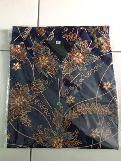 Batik Solo Kembang Biru Pendek Kemeja Pria Katun Halus Sragenan Full Furing