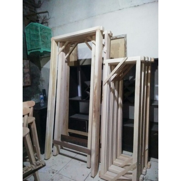 kusen pintu/kusen jendela kayu mahoni