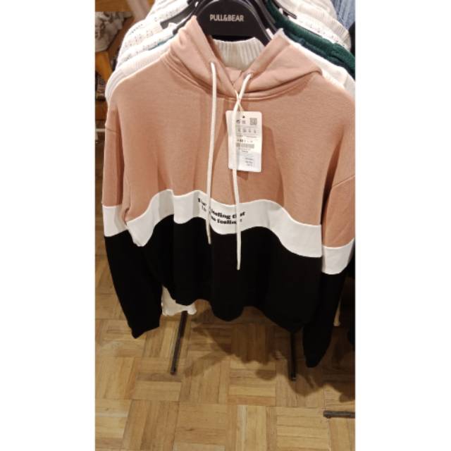 Pull and bear sale Hoodie size S 205K aja sudah sama jastip