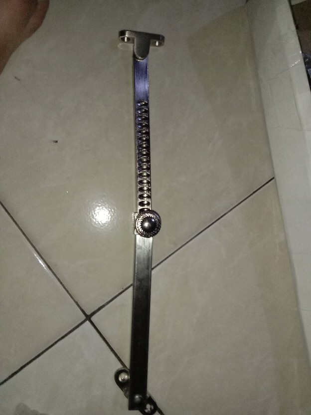 Lamskar Putar Kunci Jendela Hak Angin Cantelan Jendela