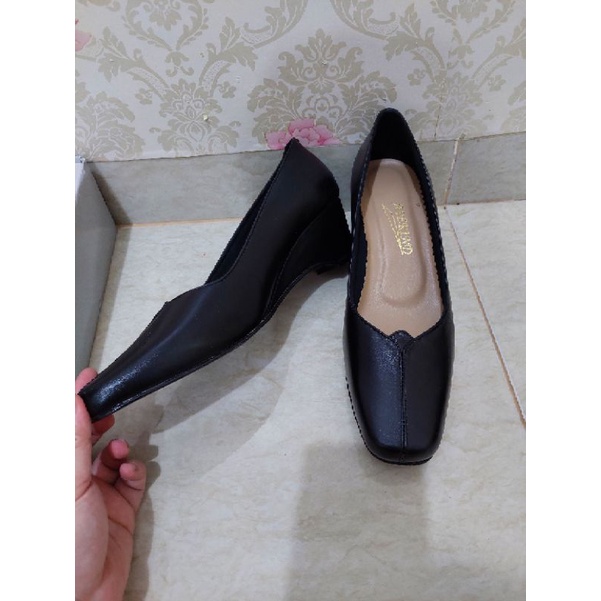 sepatu psh jalasenastri