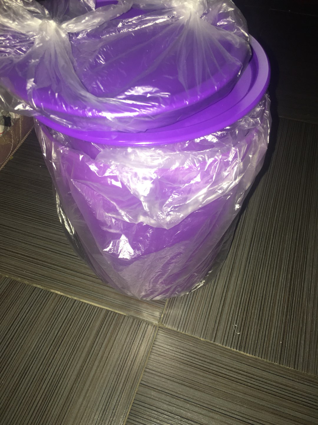 Toples Canister Ungu 4pc Gratis 1pc Seger