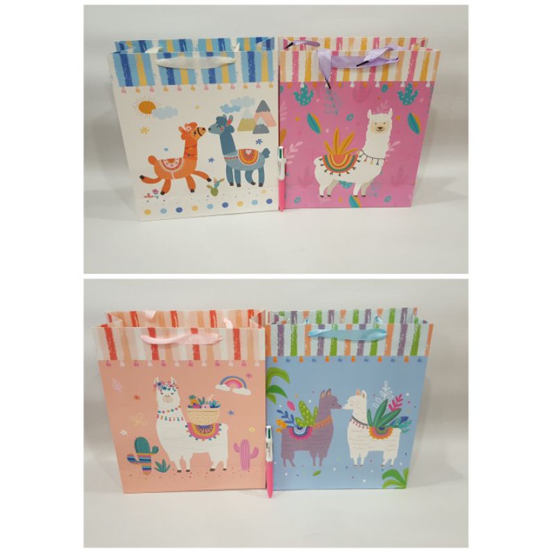 

PAPER BAG MOTIF DOMBA (PR452) PANJANG 26,LEBAR10,TINGGI 32CM