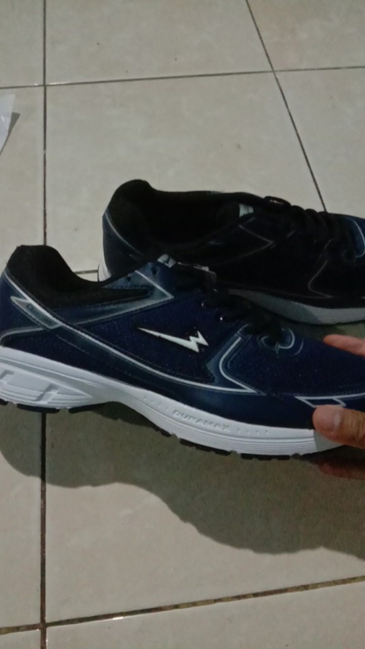  Sepatu Eagle Rush  Biru Tua Putih Running Shoes Shopee 