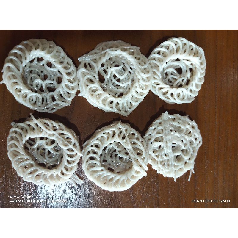 

Krupuk Bandung Termurah/krupuk ade/krupuk mentah/krecek/murah