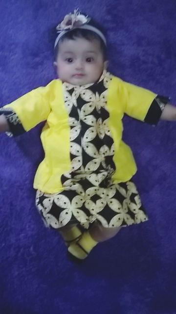 Kutu Baru Anak Usia 1,2,3,4,5,6,7,8,9,10,11,12 Tahun Setelan Kebaya Lengan Pendek + Rok Batik