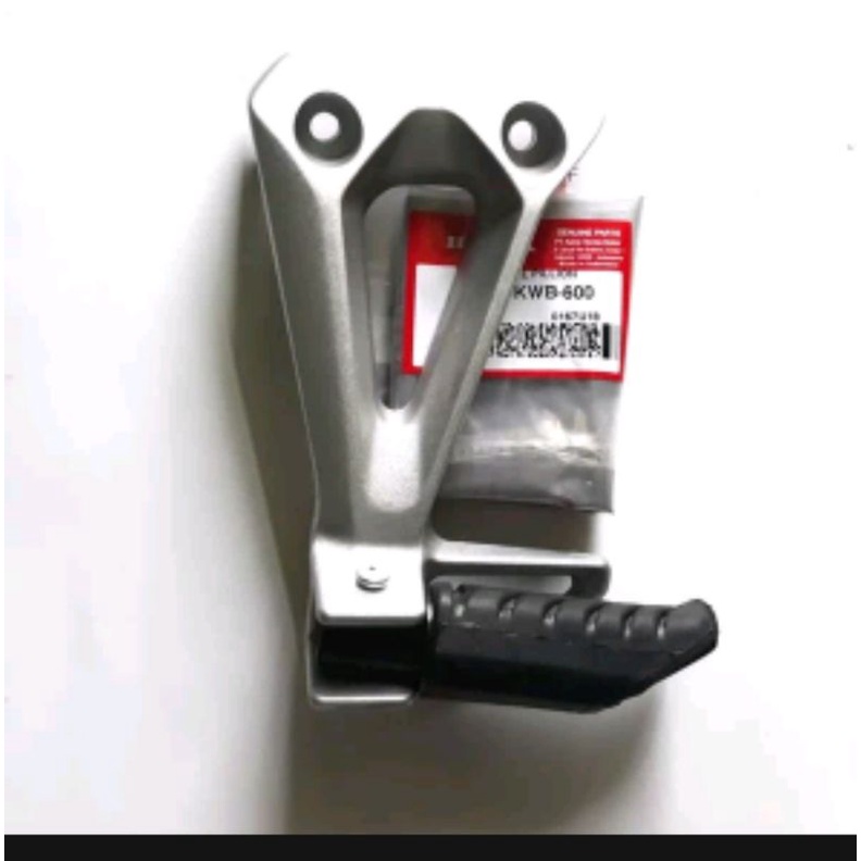 FOOTSTEP BELAKANG KIRI REVO ABSOLUTE BLADE 110 REVO FIT 50705-KWB-600 FOOTSTEP ASSY ORI AHM GRACIAZ