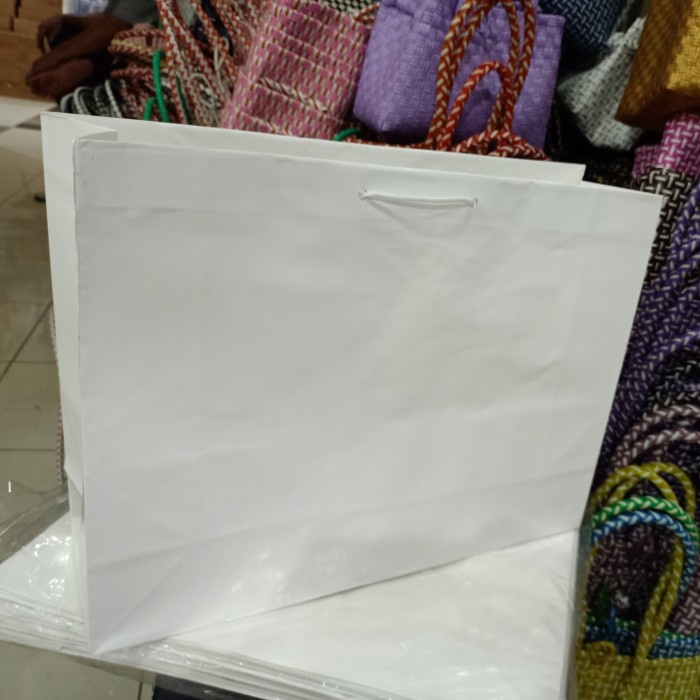 

✨ BISA COD ✨ paper bag xl landscape putih atau model nyamping isi 12 pcs