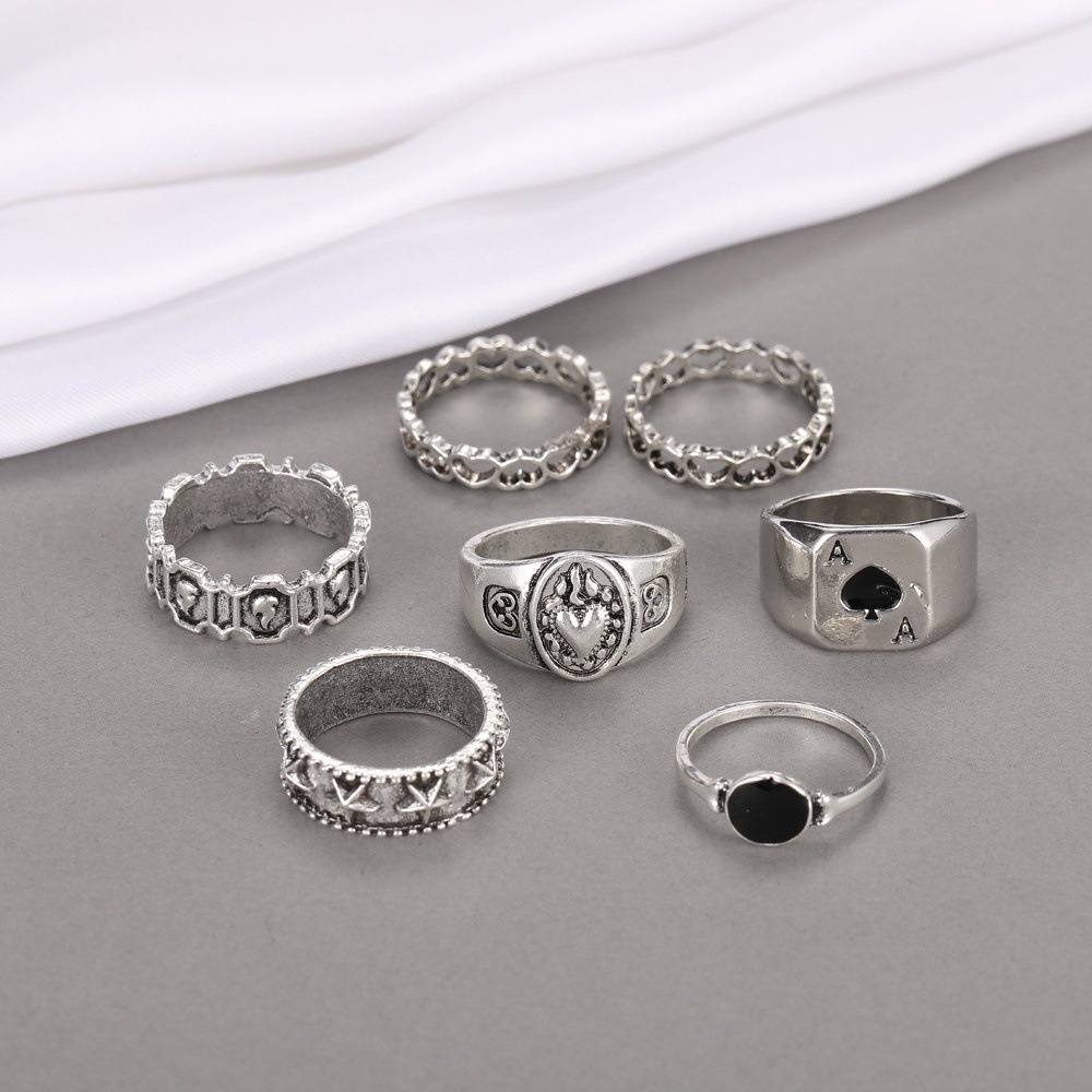 7 Pcs / Set Cincin Model Kartu Tumpuk Hollow Bahan Alloy Gaya Punk Untuk Perhiasan