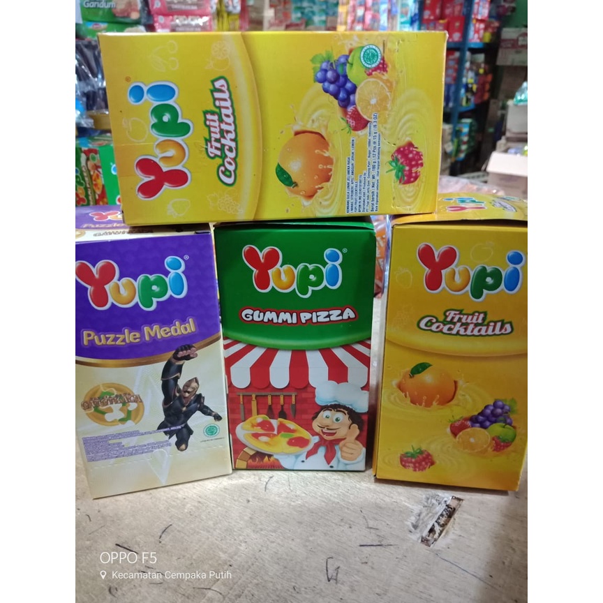 Yupi Permen Box Aneka Rasa isi 12 pcs