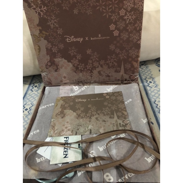 BUTTONSCARVES x DISNEY FROZEN color Brunette