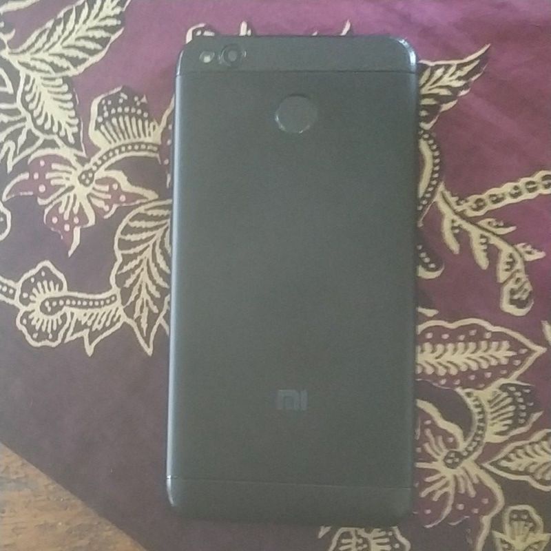 Redmi 4x Ram 3/32 Mulus No Minus