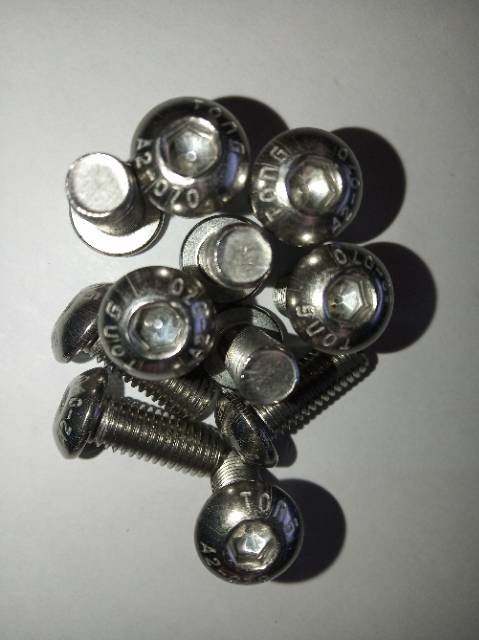 Button L M8 X 20 (2cm) stainless 304