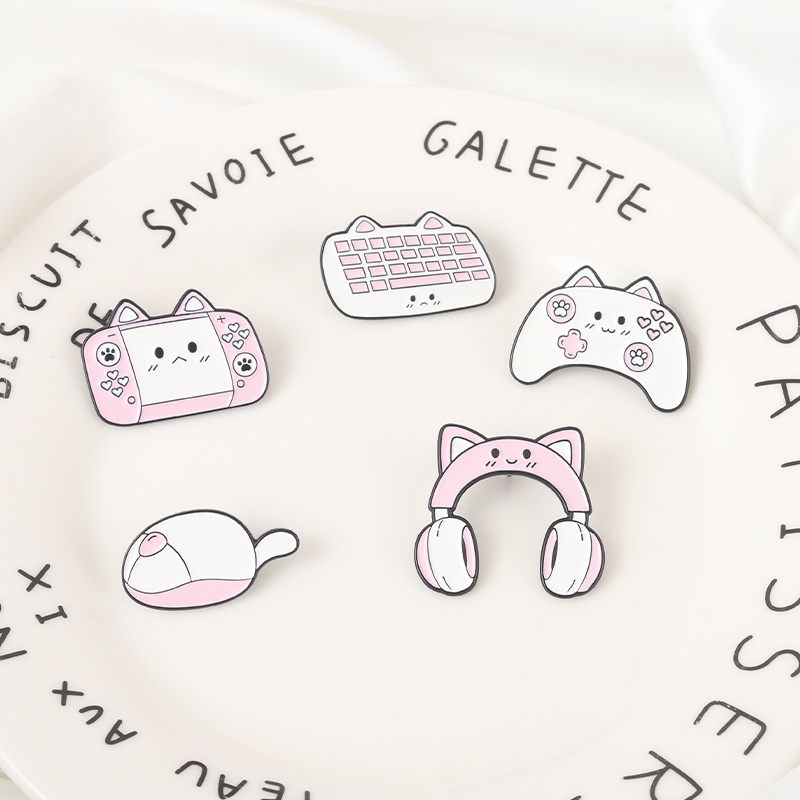 5 Styles of Cartoon Cat Enamel Brooch Office Supplies Game Console Lapel Pin Backpack Badge Gift for Friends