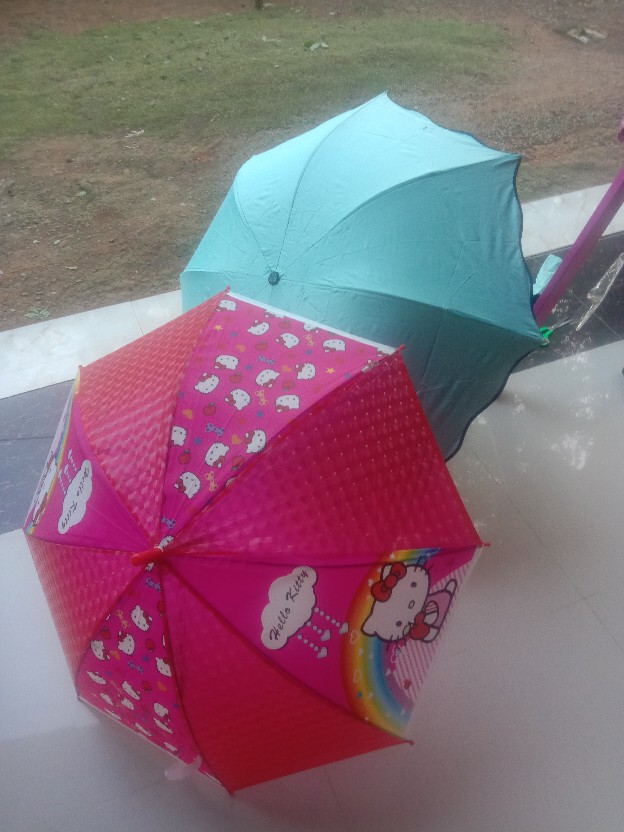 Payung Karakter Anak + Peluit 4 Sisi Kaca Umberella / Payung Anak