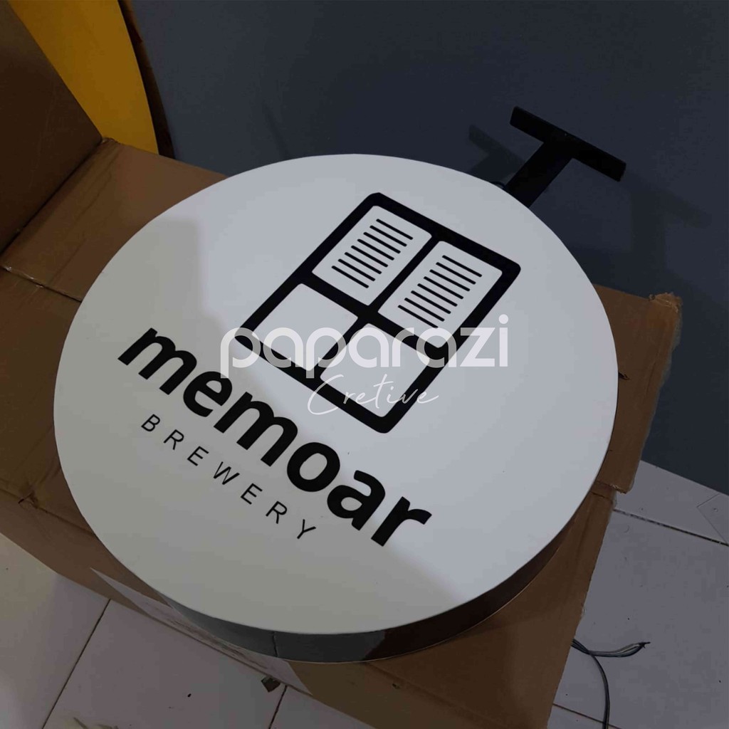 Neon Box NeonBox 2 Sisi Outdoor Tahan Cuaca Neonbox Kotak 2 sisi Custom Menyala PREMIUM Diameter 100cm