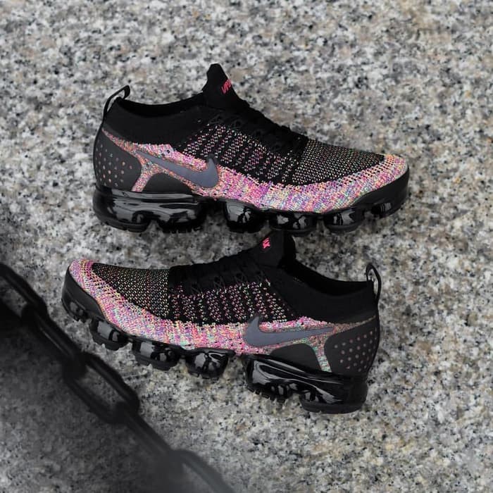 nike air vapormax flyknit 2 black multicolor