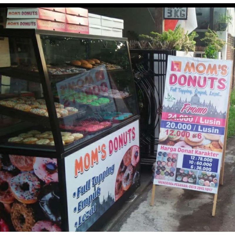 etalase donat cake WILAYAH DIY