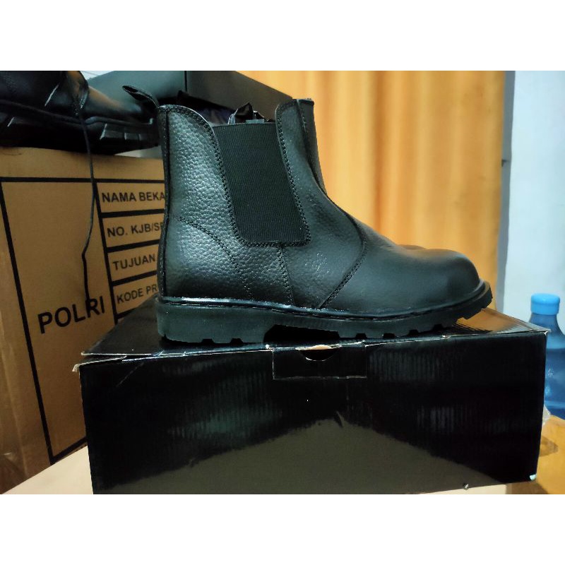 SEPATU SAFETY POLRI