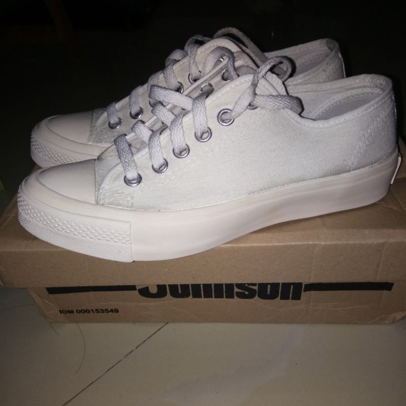 [PRELOVED] DI NEGO DULU KUY Johnson Basic Low Milky Aerostreet Chunky Series Ivy Yellow Grey White B