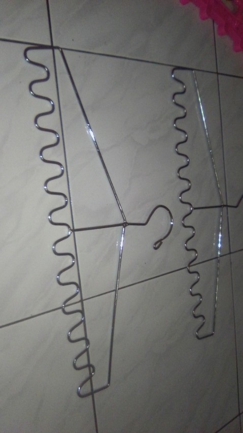 Hanger Sisir 12 / Gantungan Hanger 12