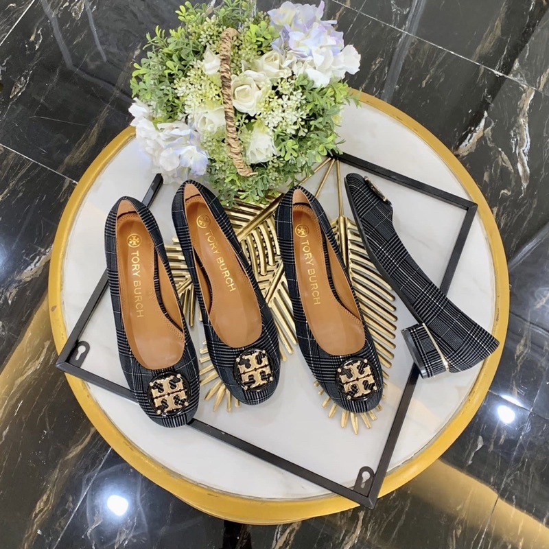 Chunky short heels 1.5cm monokrom by tory burch Import high quality fashion shoes sepatu wanita tumi