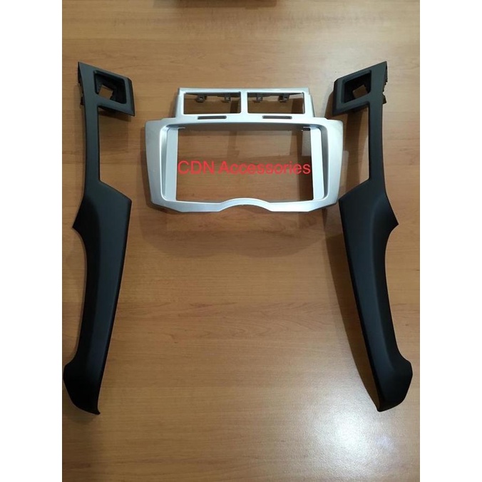 Panel Double Din Toyota Yaris 2008 - 2013 / Frame Audio Toyota Yaris .
