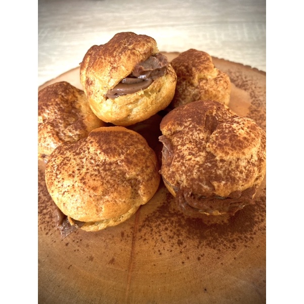 

Chocolate Cream Puffs