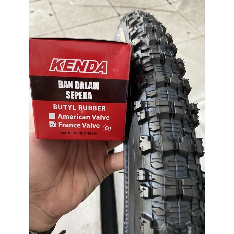 ban luar dalam sepeda paket ukuran 26 x 2.10 kenda