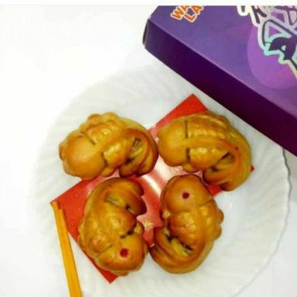 

D1 - moon cake halal kue bulan Wang Lai kacang hijau & durian Kacang ( isi 4 pcs)