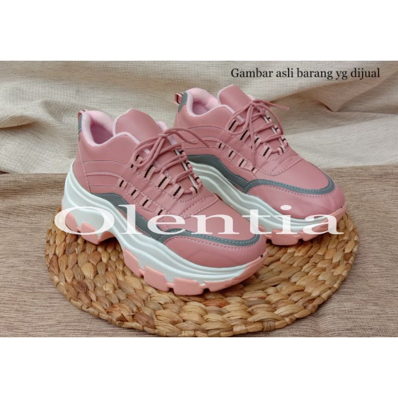 Sepatu Wanita Sneaker tali webing BRB 02