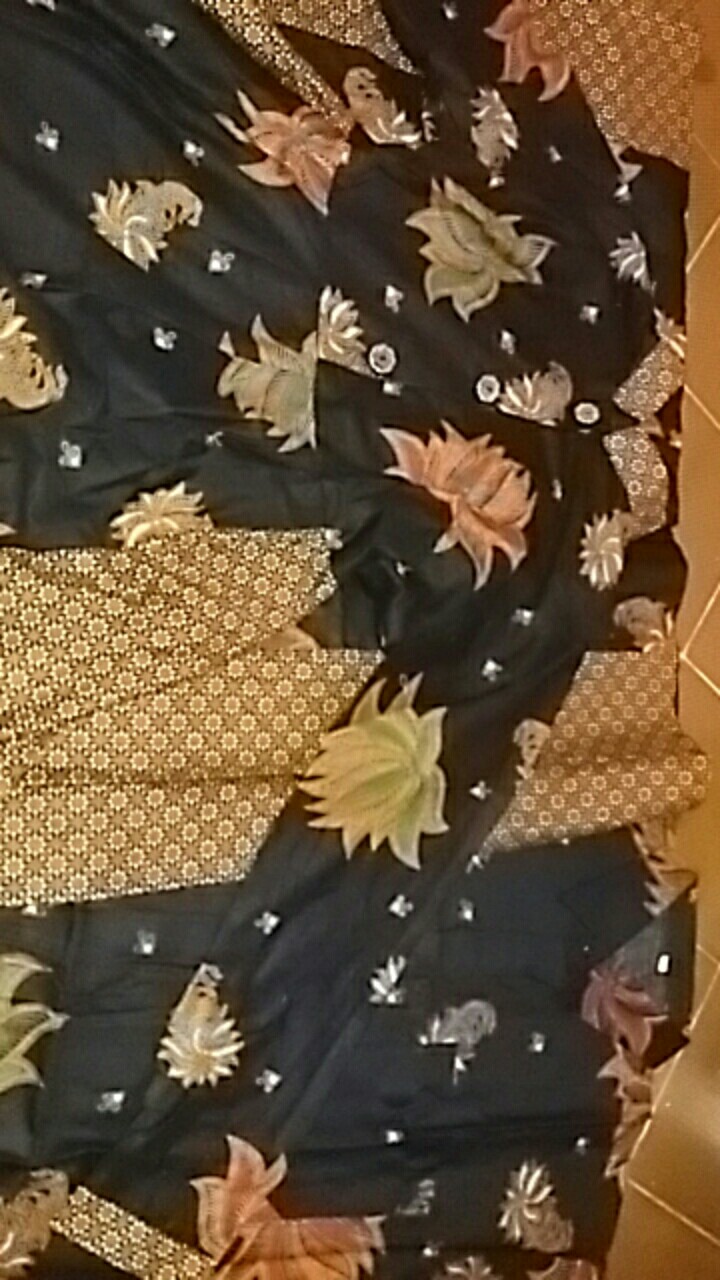 Maura Couple - Sania Ruffle Batik Couple Ori Ndoro Jowi Dnt Garansi Termurah Shopee - Shopashop Solo