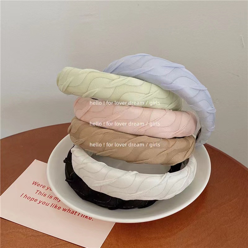 GIRLY WAVE PATTERNED KOREAN WOMEN SOFT COLOR PADDED WIDE CURLY LINE PATTERNED MOTIF BRIMMED HEADBAND HAIRBAND HAIR BAND/ BANDO BENDO BANDANA WANITA KOREA WARNA PASTEL TERANG TEBAL LEBAR AKSESORIS RAMBUT KAIN