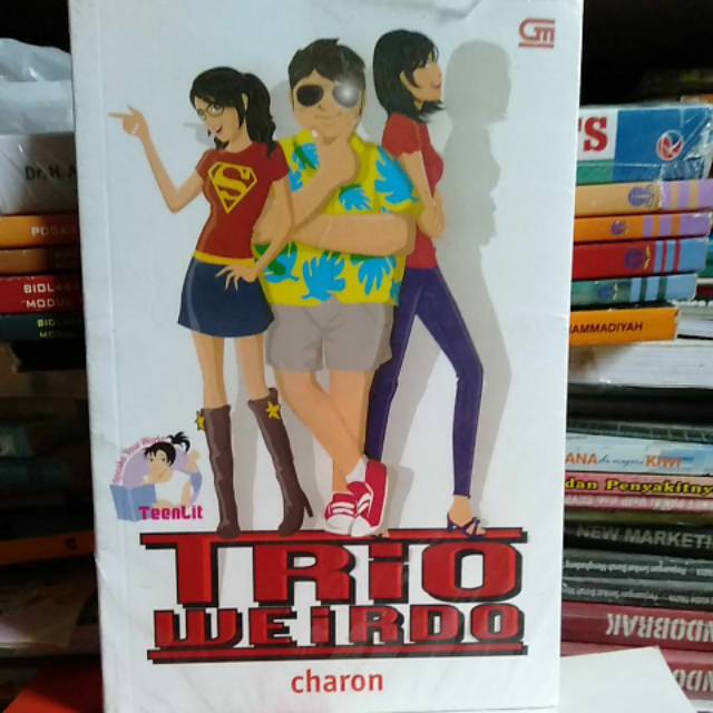 

Buku Trio Weirdo