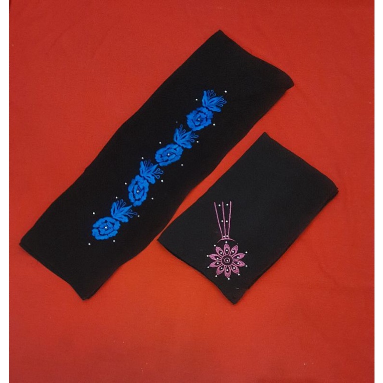 2PCS PASMINA WARNA HITAM MOTIF BUNGA BIRU DAN BUNGA PINK