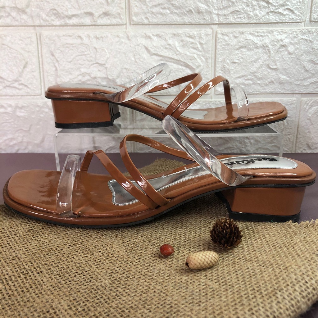 (HARGA PROMO=PACKING TANPA KARDUS) sandal cewek slop TALI TRANSPARAN 3 SENDAL WANITA hitam feminim jelly glossy termurah TERLARIS Sandal Heels Hak Tahu Wanita 3Cm Hak Chunky Wanita HEELS TAHU SLOP Hak Sandal Jelly Wanita