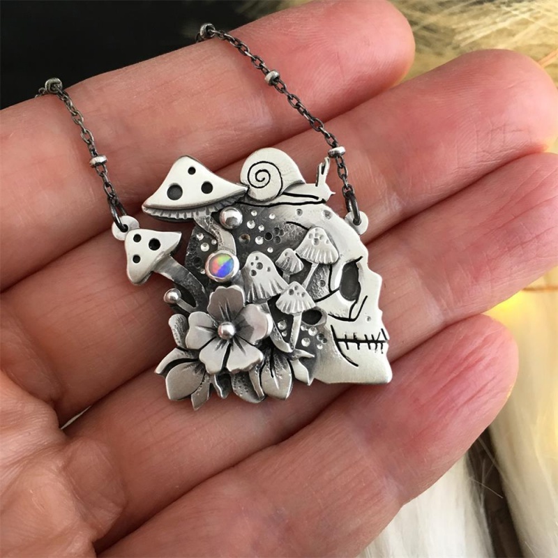 Kalung Liontin Tengkorak Bahan 925 Silver Gaya Retro Hip Hop Untuk Pria