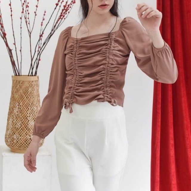 Yuri Top