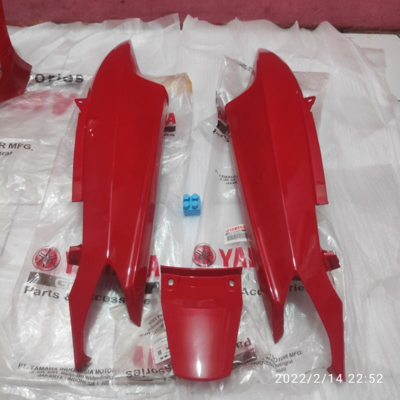 COVER PLUS SAMBUNGAN BODY BELAKANG MIO SPORTY MERAH CABE ORIGINAL ORI YAMAHA