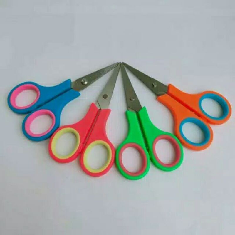 

Gunting Kecil | Safari