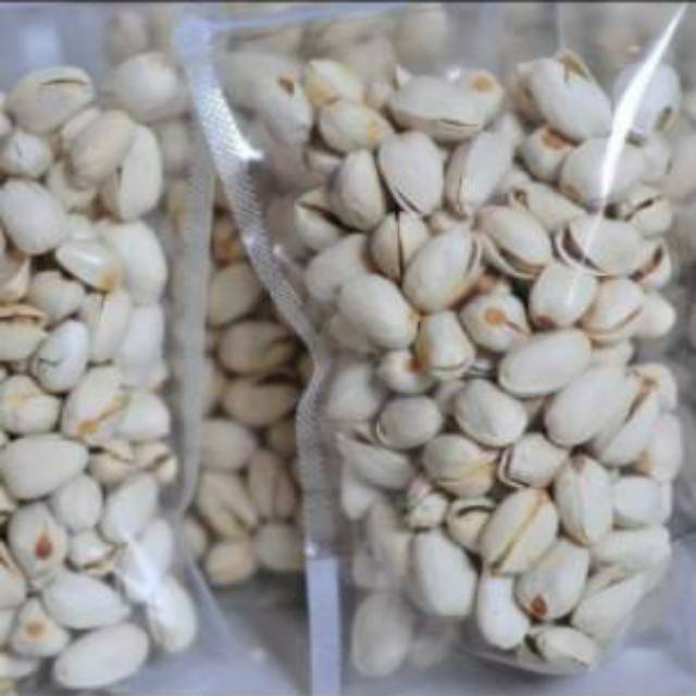 

Kacang fustuk | kacang pistacio 500gr kacang oleh oleh.haji