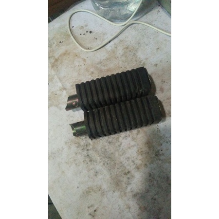 Footstep Belakang Supra X 100 Lama