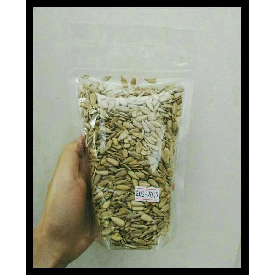 

Sunflower Seeds Organik -1Kg ( Kuaci Kupas - Biji Bunga Matahari ) Cuci Gudang