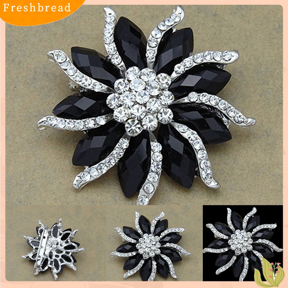 [ TERLARIS]Women's Xmas Gift Blossom Flower Brooch Black Crystal Rhinstones Collar Pin