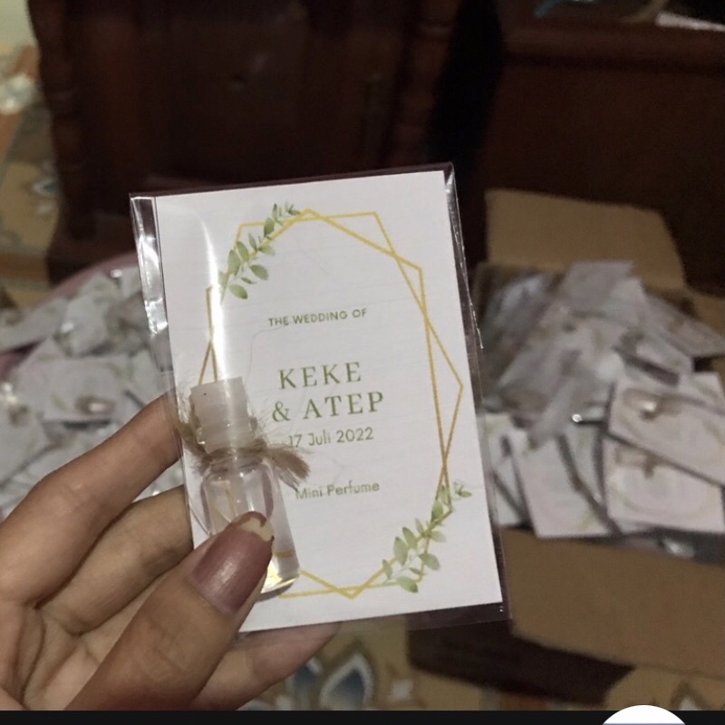 SOUVENIR PARFUM MINI SOUVENIR PERNIKAHAN AESTHETIK