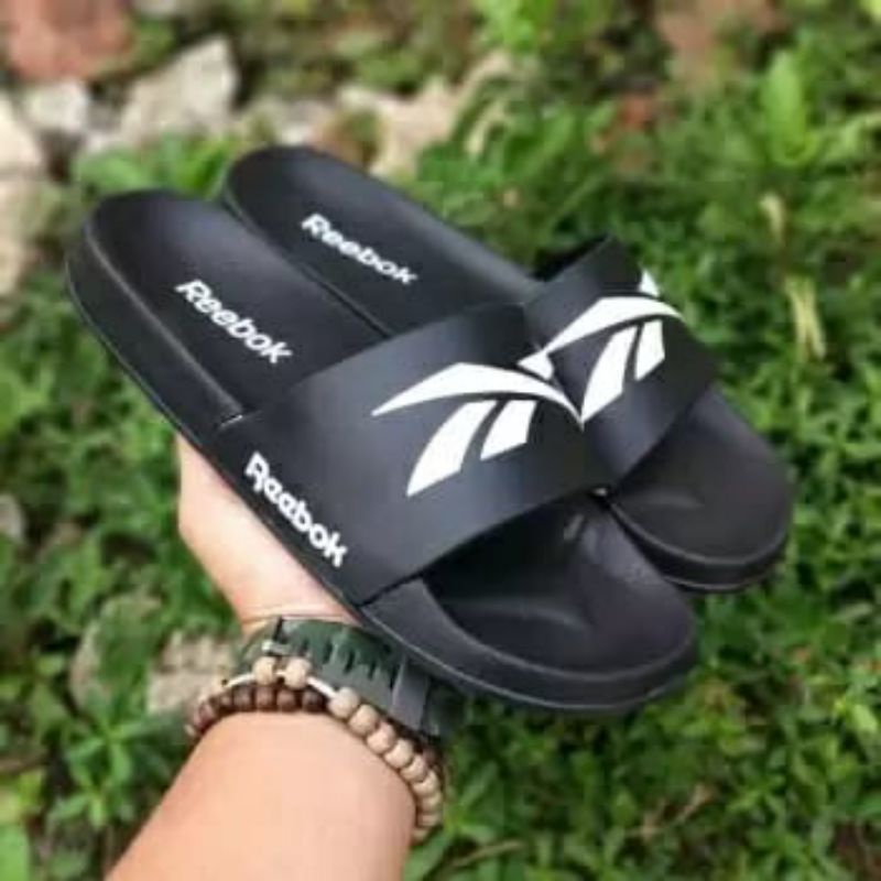 PROMO.. Sandal pria/wanita rebook slip on classic